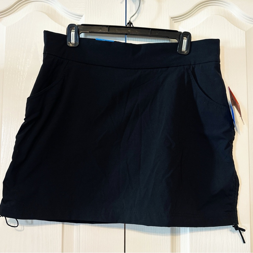 Columbia Omni-Shade Black Active Fit Skort Size Large New